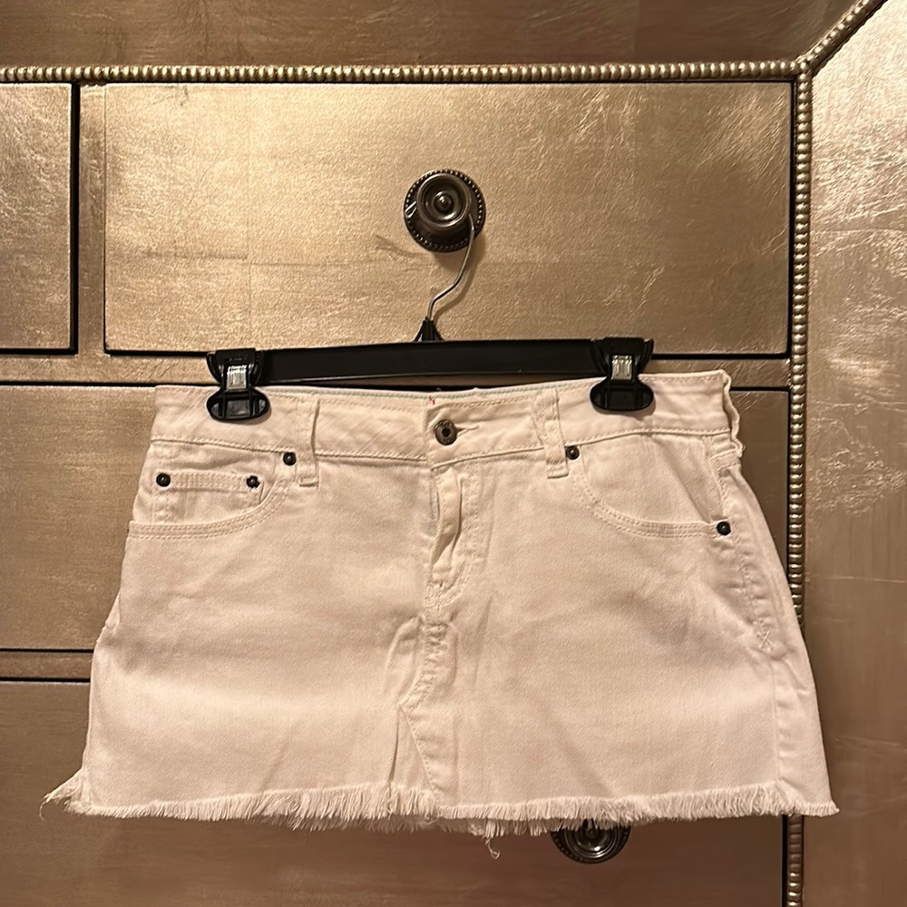 Y2k Tilt Low Wasted Vintage White Mini Denim Skirt